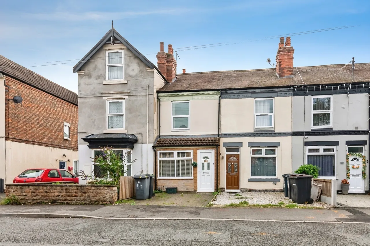 2 bed house for sale, Vale Road, Colwick, NG4