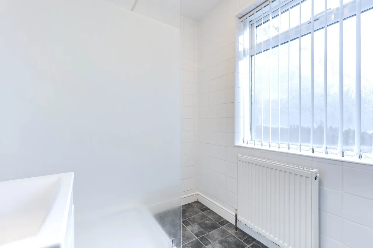 Valley Road, Pudsey, LS28, photo 10