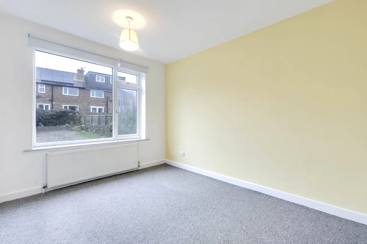 Valley Road, Pudsey, LS28, photo 6