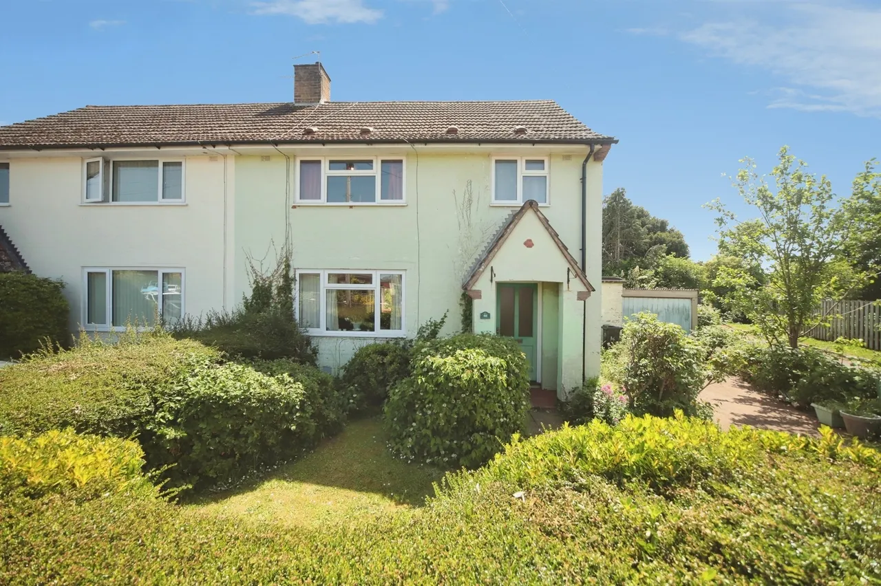3 bed house for sale — Charles Crescent, TAUNTON