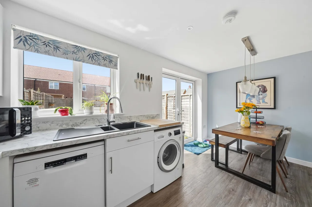 Olley Crescent, Witney, OX29, photo 6