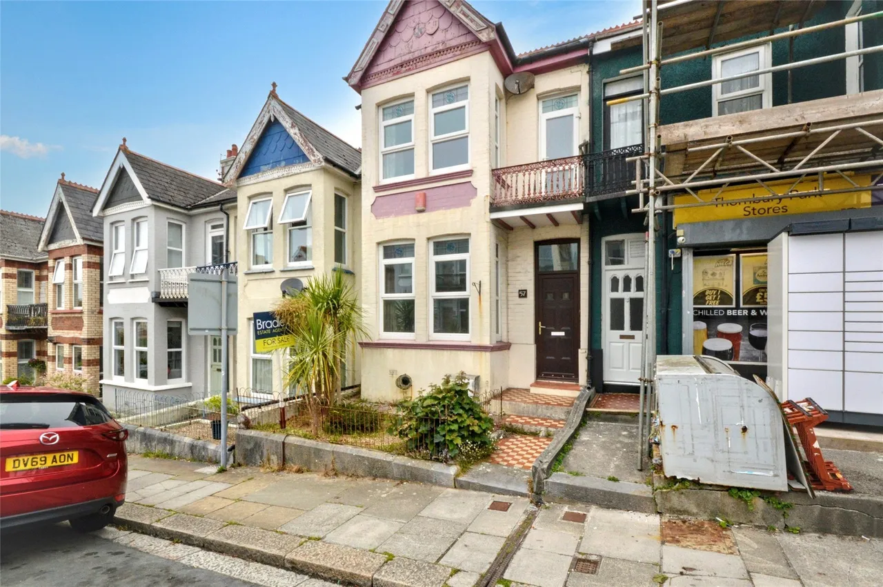 3 bed property for sale — Thornbury Park Avenue, Plymouth, Devon, PL3