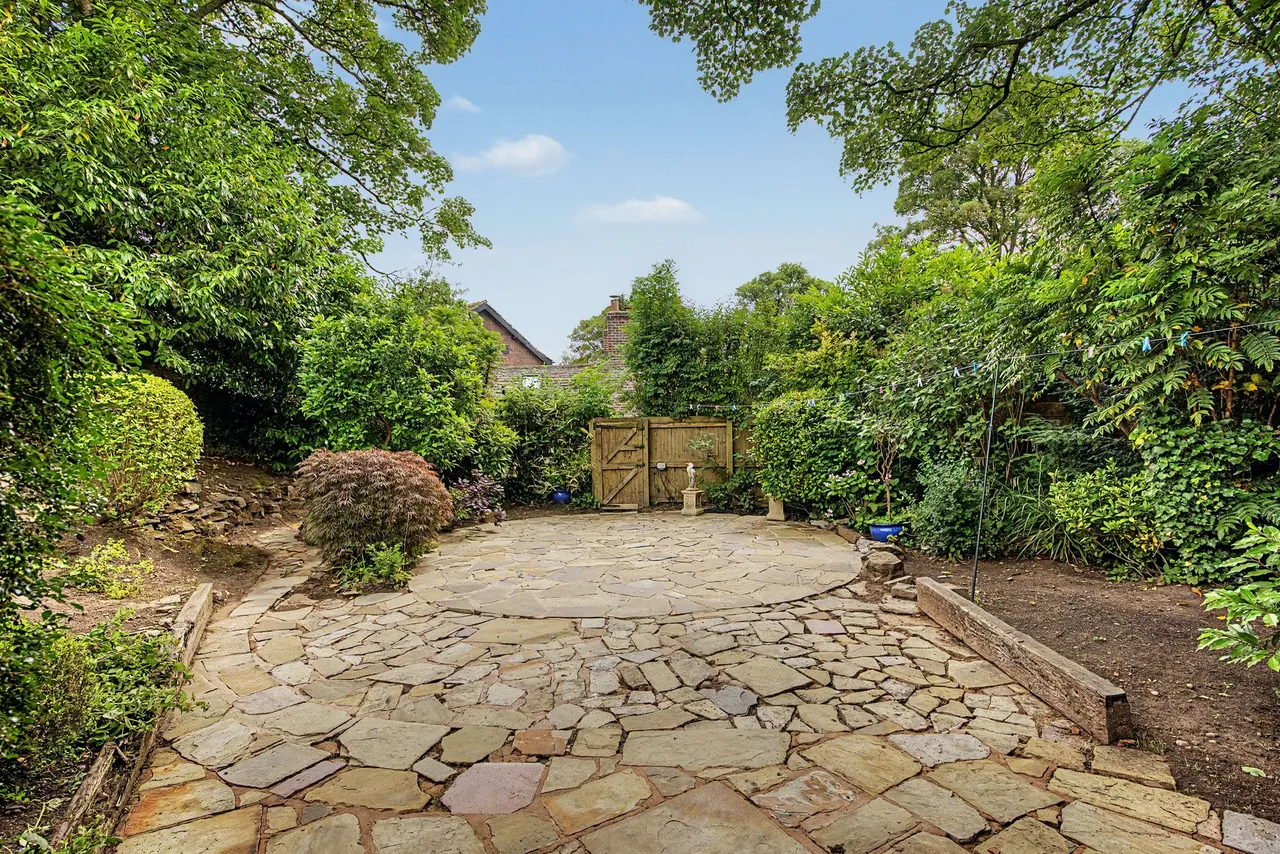 Prestbury, Macclesfield, photo 18