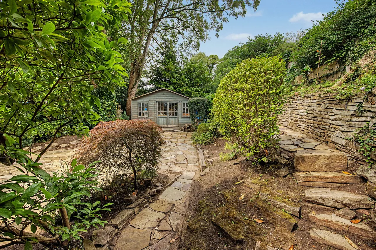 Prestbury, Macclesfield, photo 21