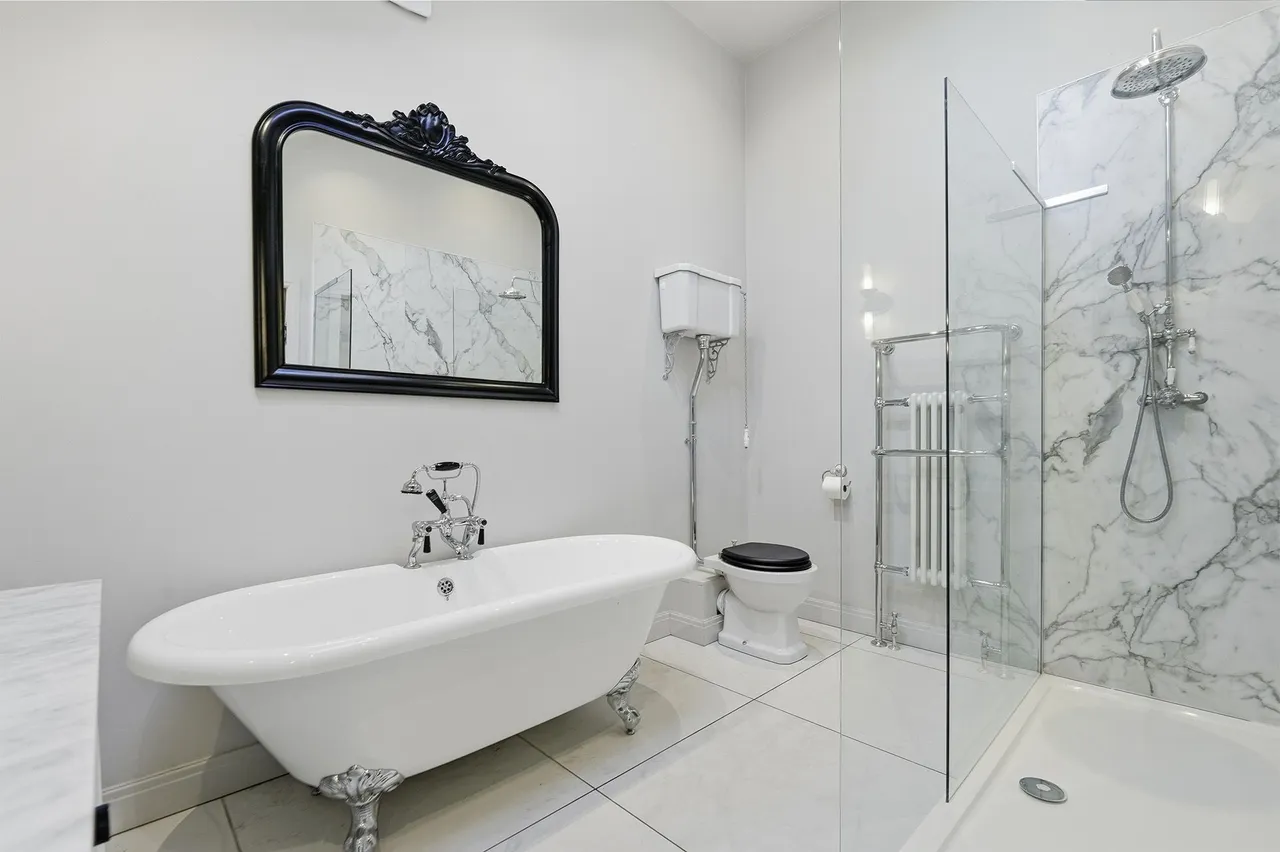 Prestbury, Macclesfield, photo 13