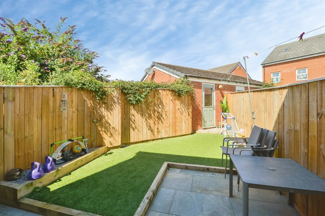 Sargasso Walk, Thornaby, TS17, photo 16