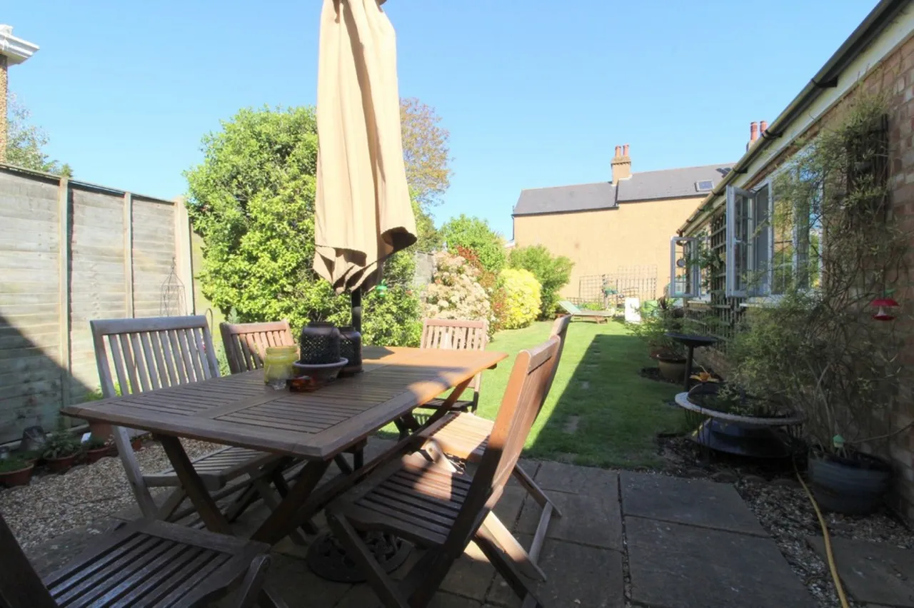 Stanwell Road, Ashford, photo 12