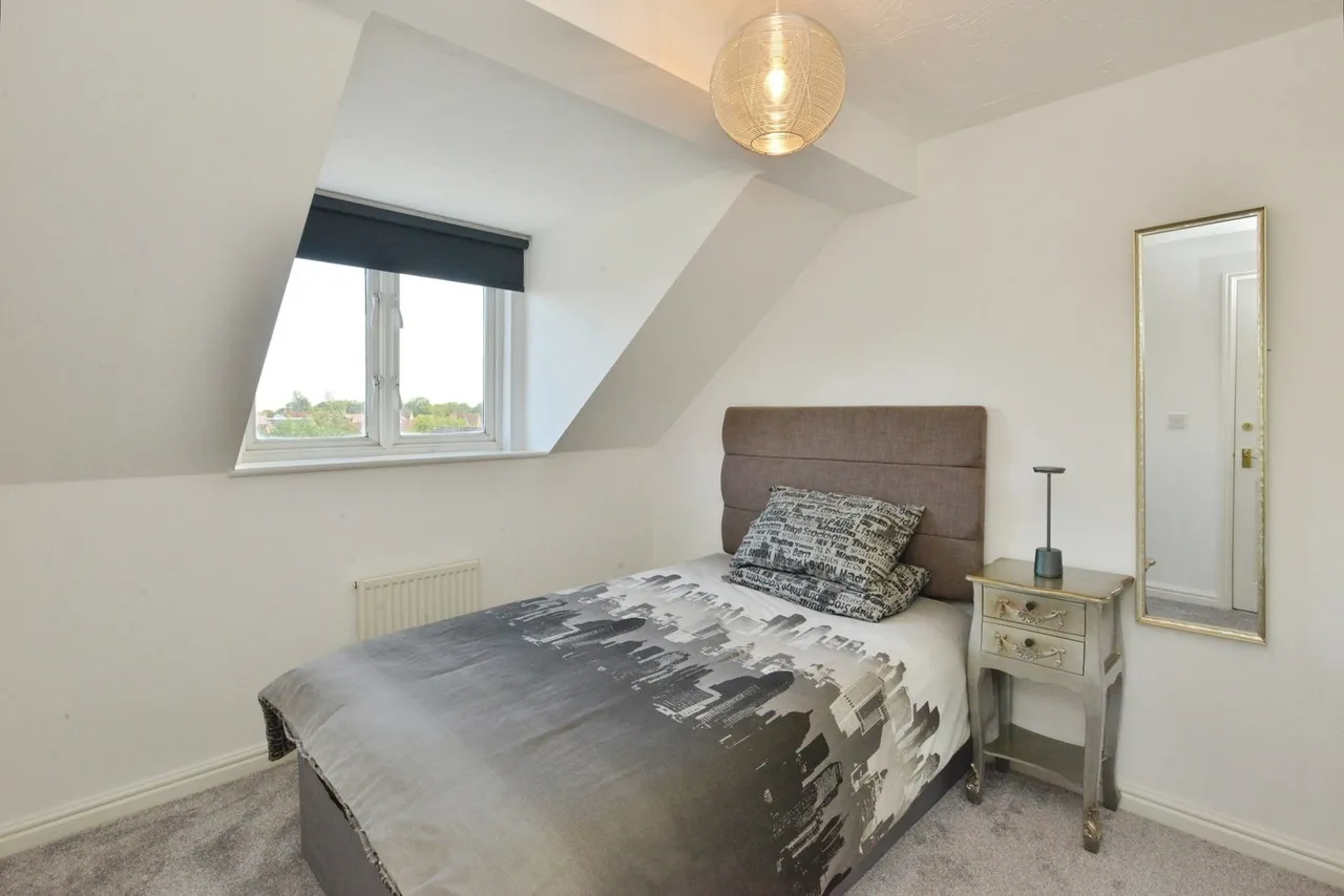 Wickstead Avenue, Grange Farm, Milton Keynes, Buckinghamshire, MK8, photo 16