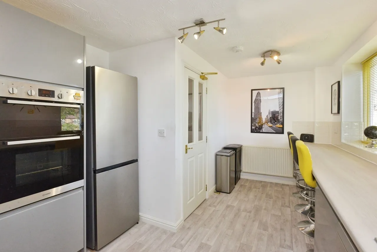 Wickstead Avenue, Grange Farm, Milton Keynes, Buckinghamshire, MK8, photo 9