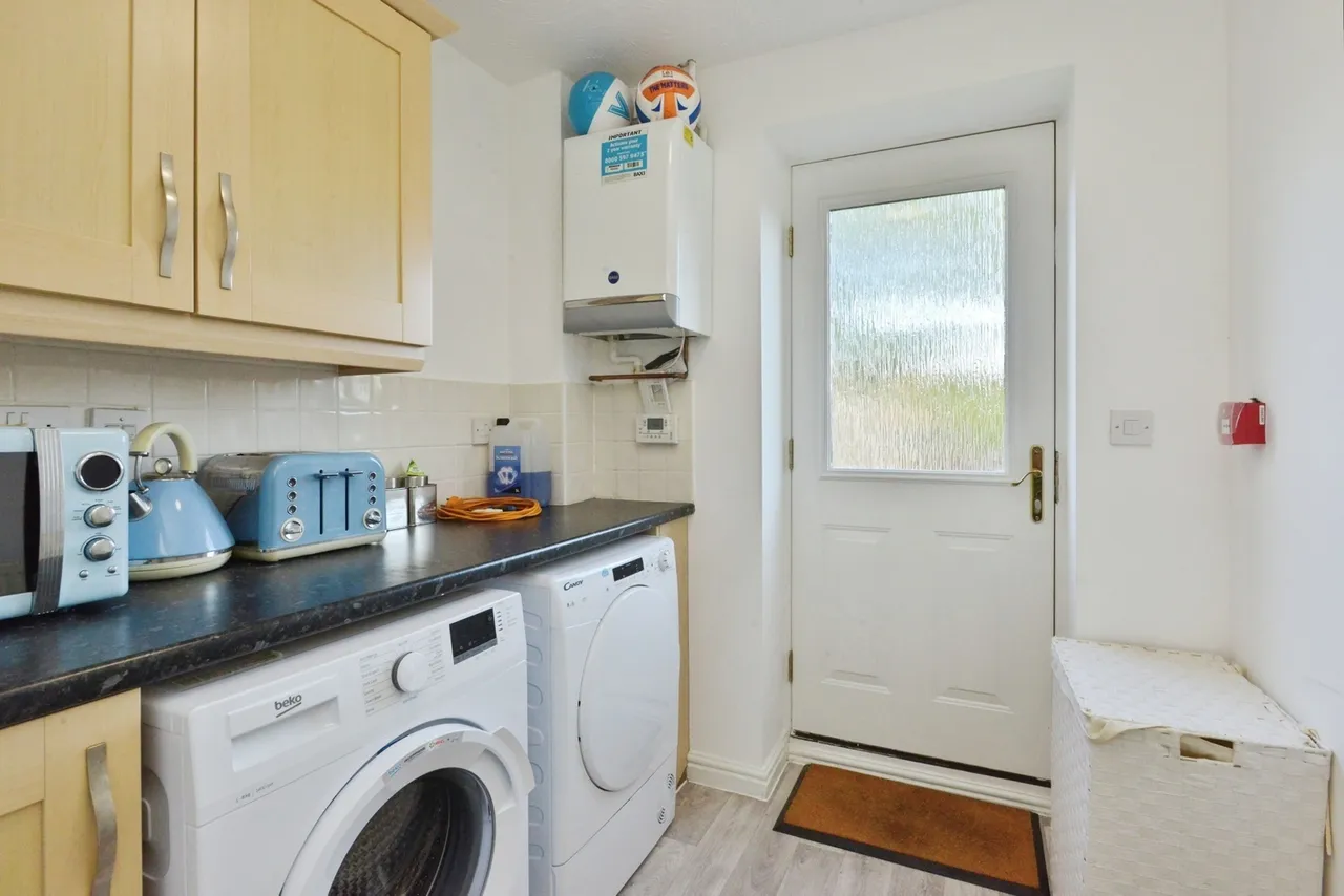 Wickstead Avenue, Grange Farm, Milton Keynes, Buckinghamshire, MK8, photo 10