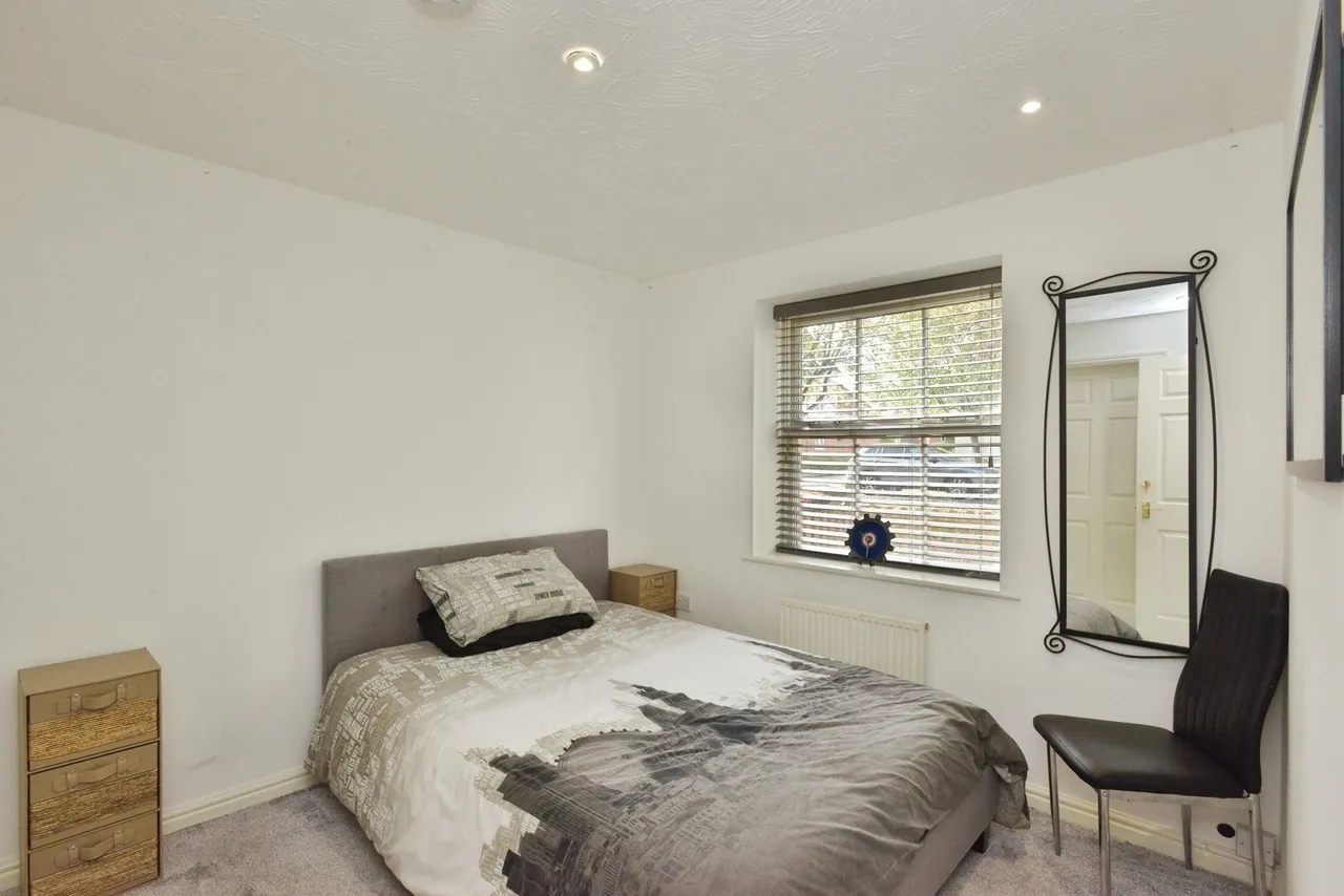 Wickstead Avenue, Grange Farm, Milton Keynes, Buckinghamshire, MK8, photo 11