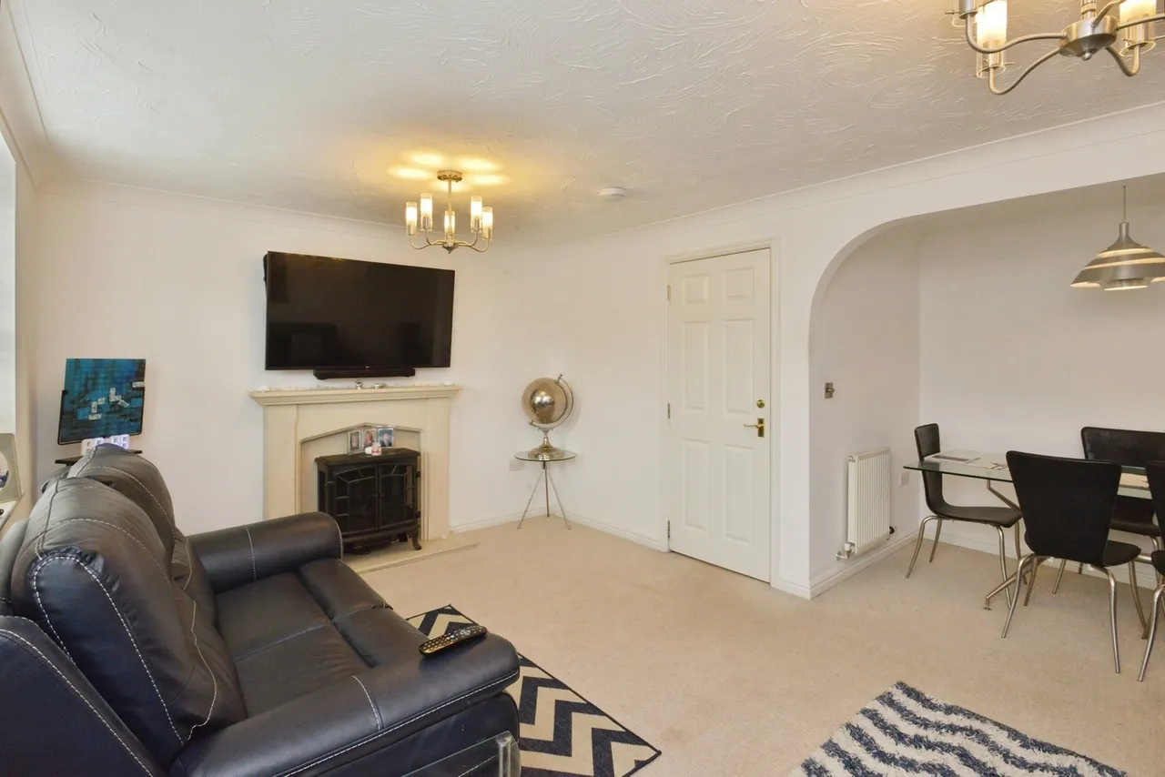 Wickstead Avenue, Grange Farm, Milton Keynes, Buckinghamshire, MK8, photo 7