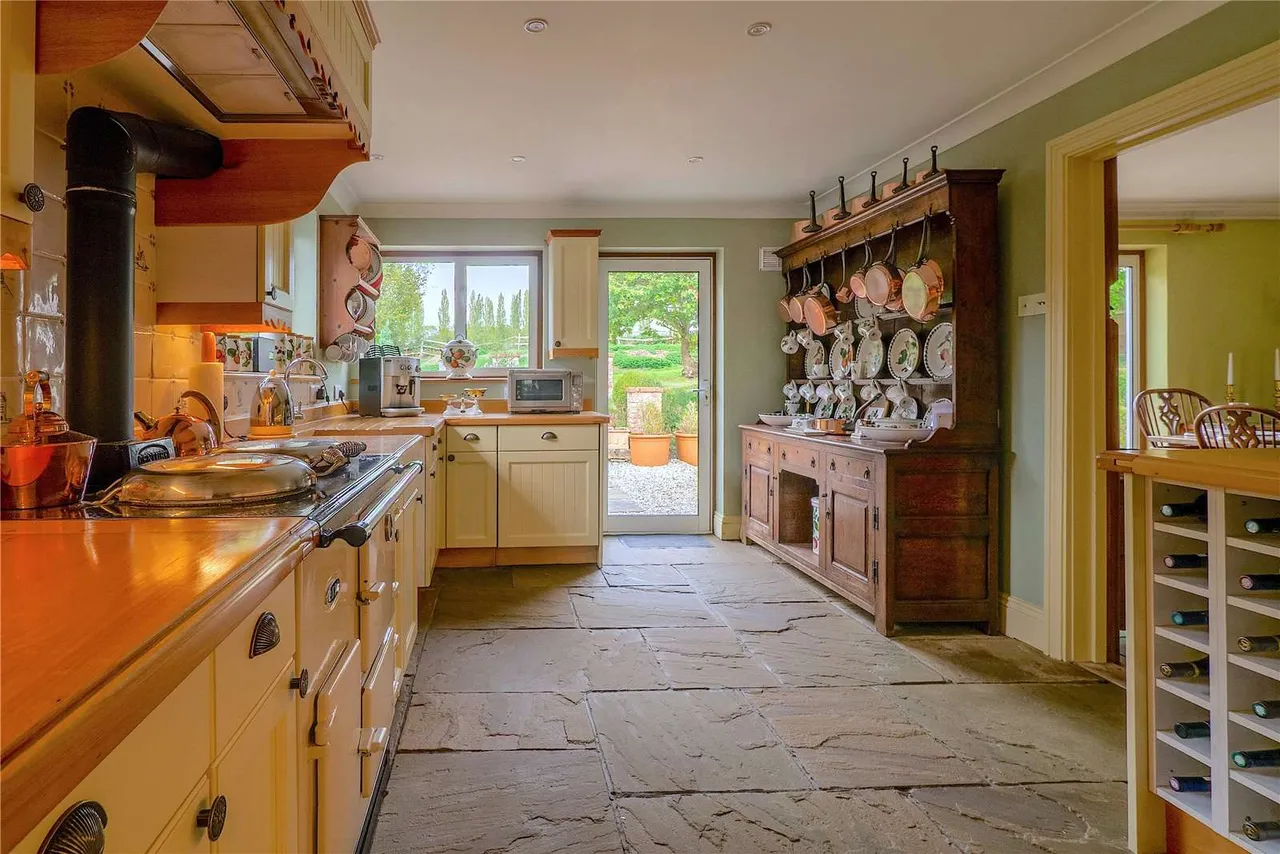 Byes Lane, Silchester, Hampshire, RG7 2QB, photo 8
