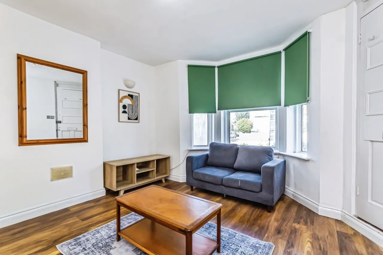 1 bed flat for sale — Sydenham Road, Croydon, CR0