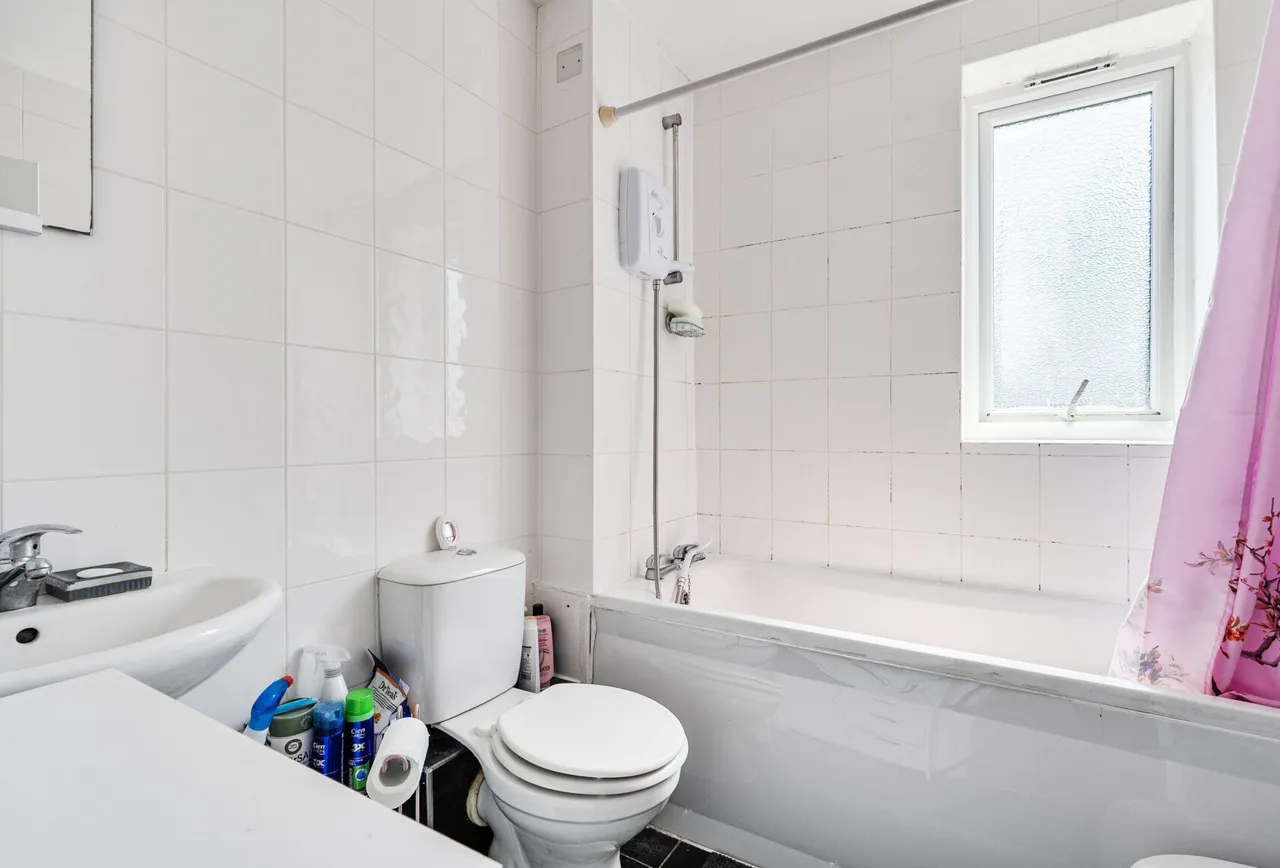 St. Georges Road, Wallington, SM6 0AW, photo 11