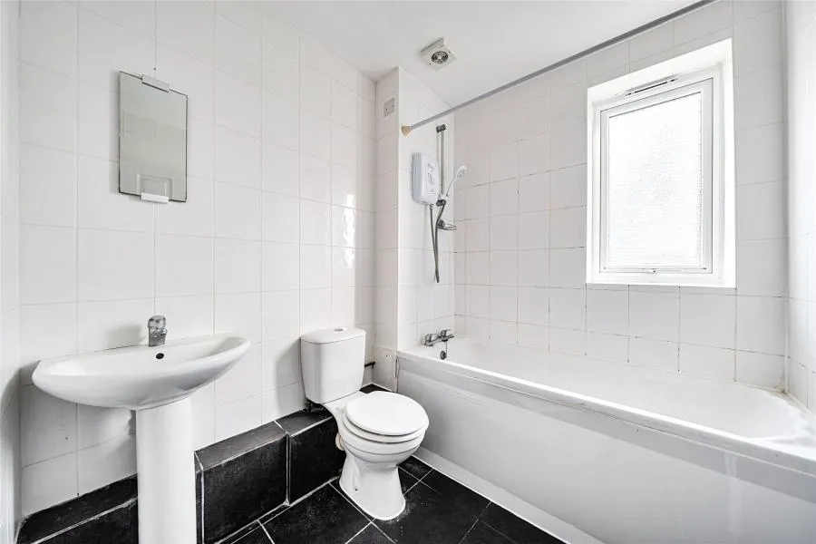 St. Georges Road, Wallington, SM6, photo 11