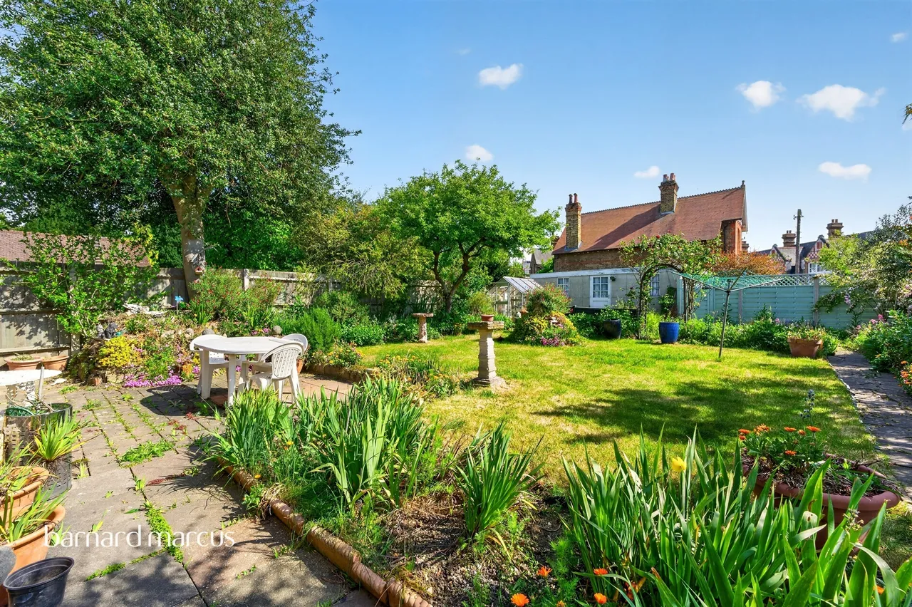 Hanworth Road, Feltham, TW13, photo 4