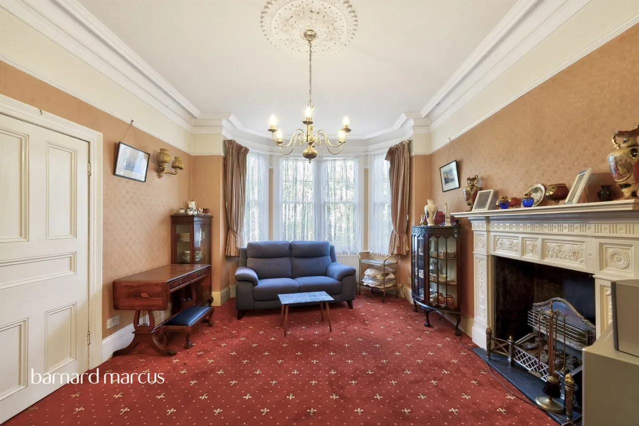 Hanworth Road, Feltham, TW13, photo 5