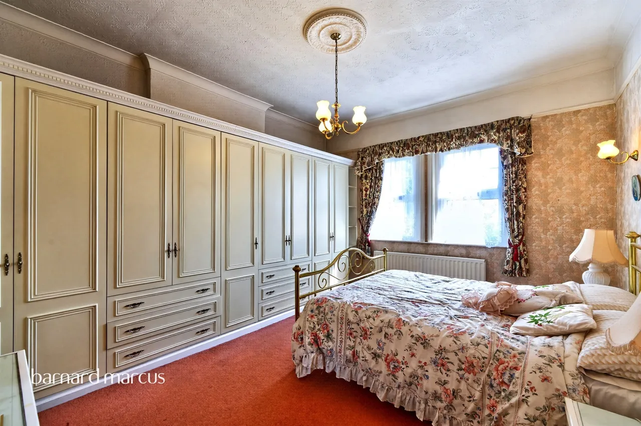 Hanworth Road, Feltham, TW13, photo 13
