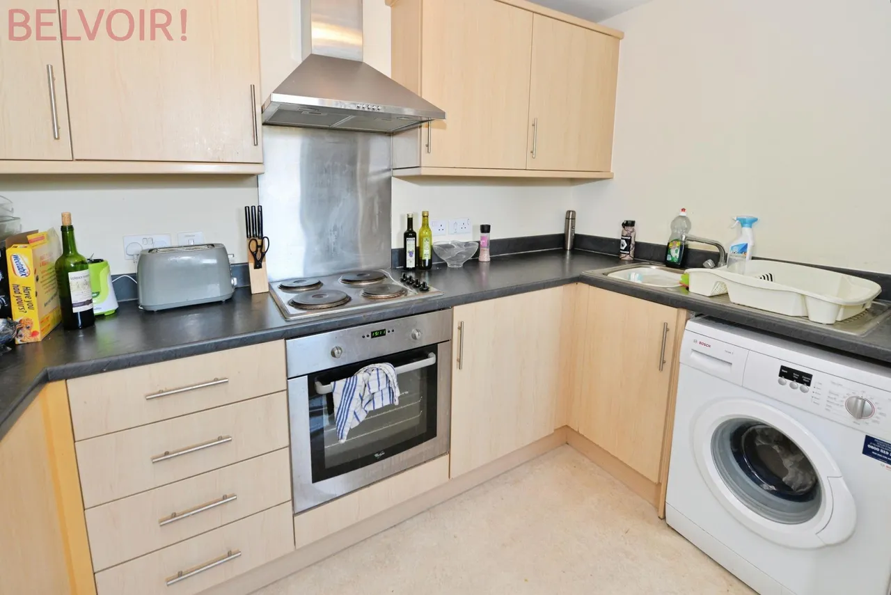 Alexander Square, Eastleigh, SO50, photo 4