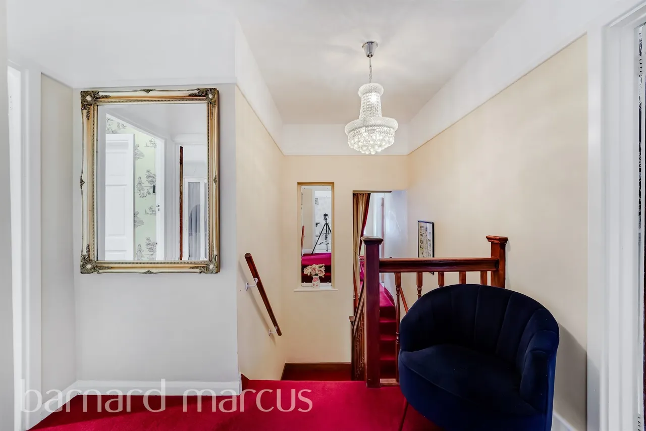 Arundel Avenue, Epsom, photo 10
