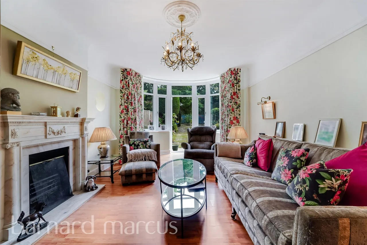 Arundel Avenue, Epsom, photo 2