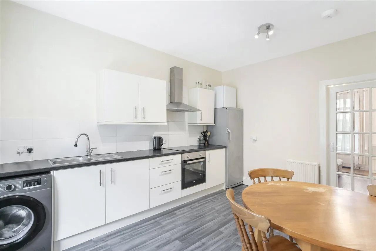 Main Street West, Menstrie, Clackmannanshire, FK11, photo 10