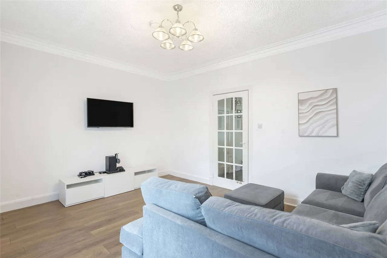 Main Street West, Menstrie, Clackmannanshire, FK11, photo 5