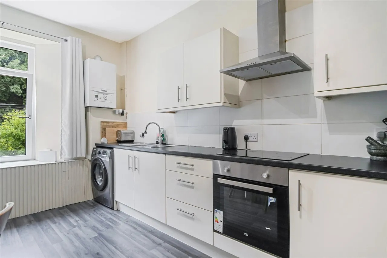 Main Street West, Menstrie, Clackmannanshire, FK11, photo 6