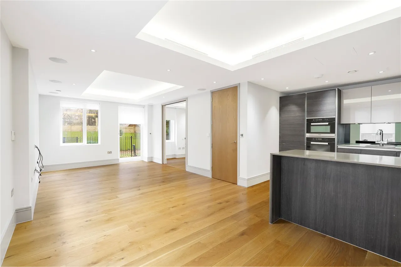 Benjamin House, Cecil Grove, St John's Wood, London, NW8 7EF, photo 2