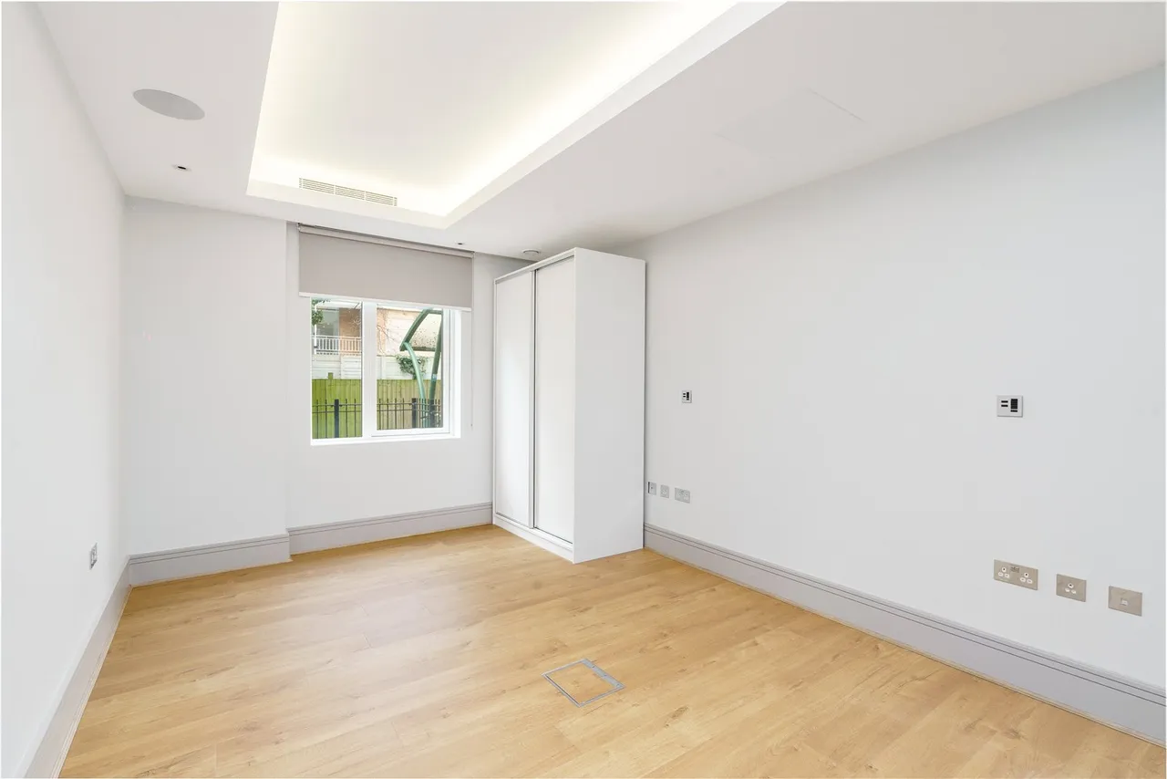 Benjamin House, Cecil Grove, St John's Wood, London, NW8 7EF, photo 4