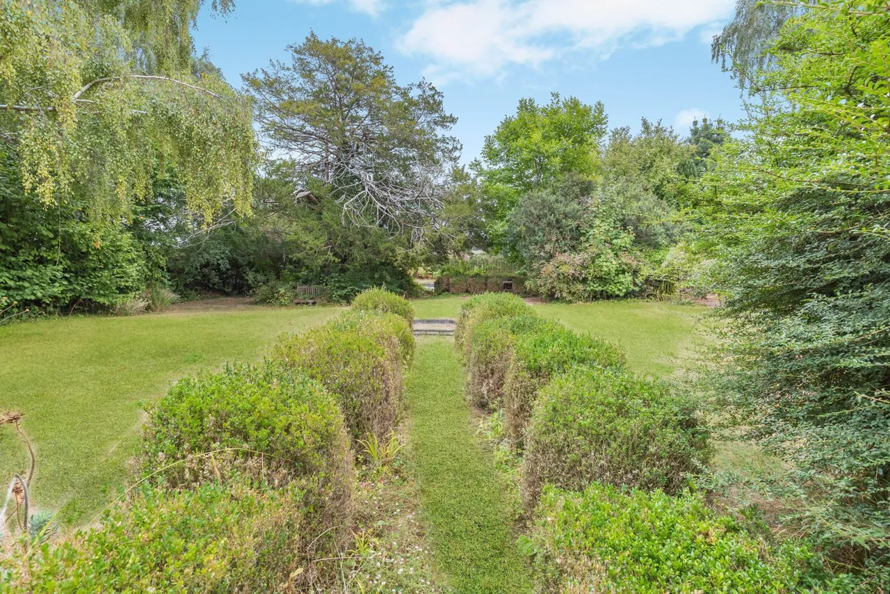 North Street, Petworth, GU28, photo 8