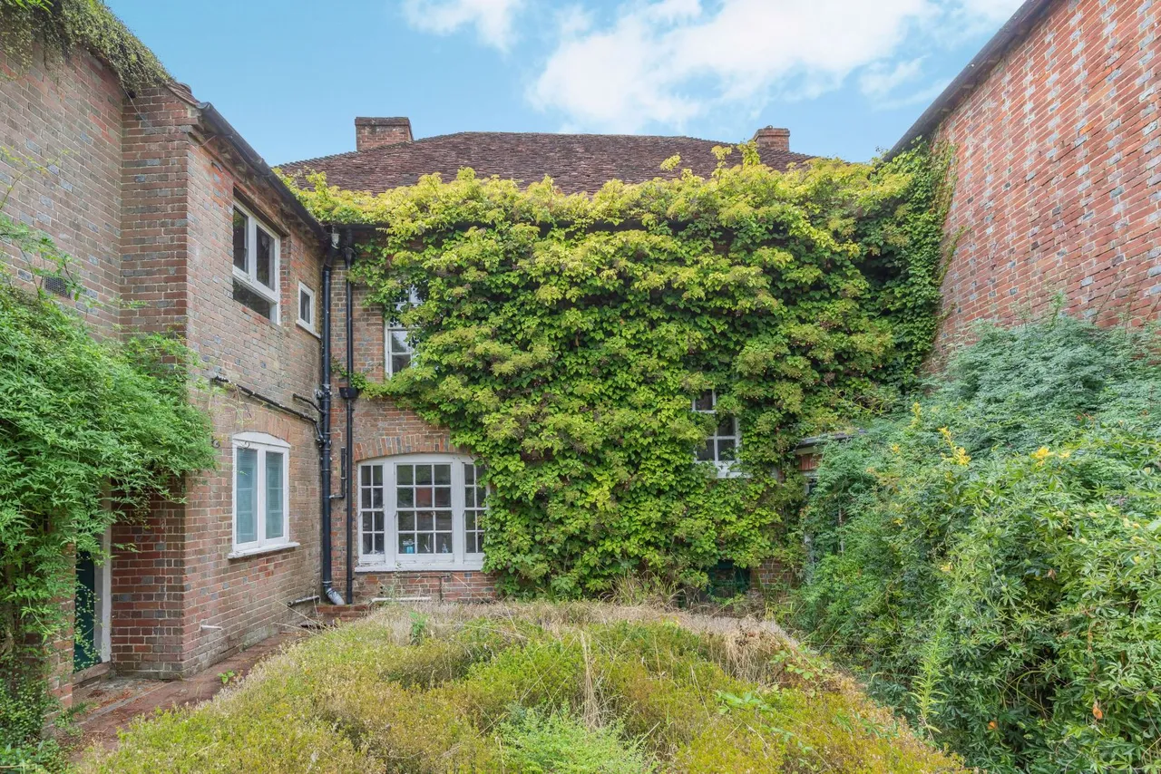 North Street, Petworth, GU28, photo 9