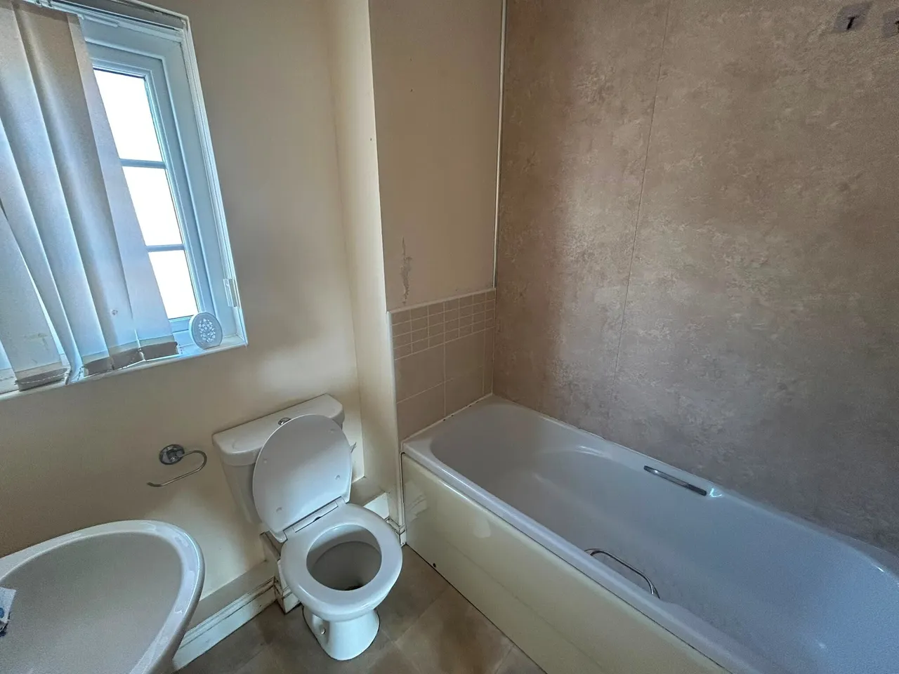 Heron Drive, Hengoed, CF82, photo 5