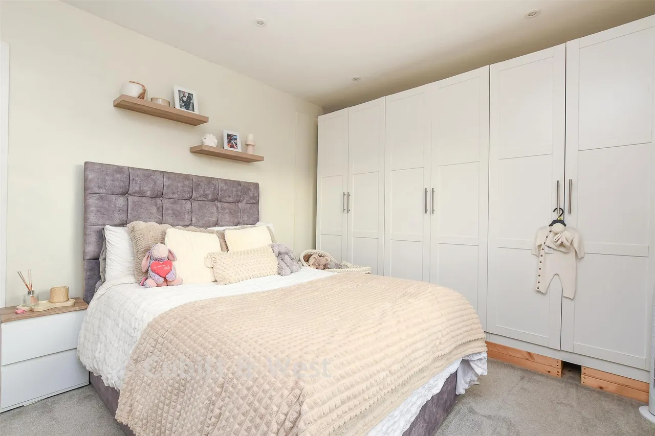 Glebe Road, Cranleigh, GU6, photo 7