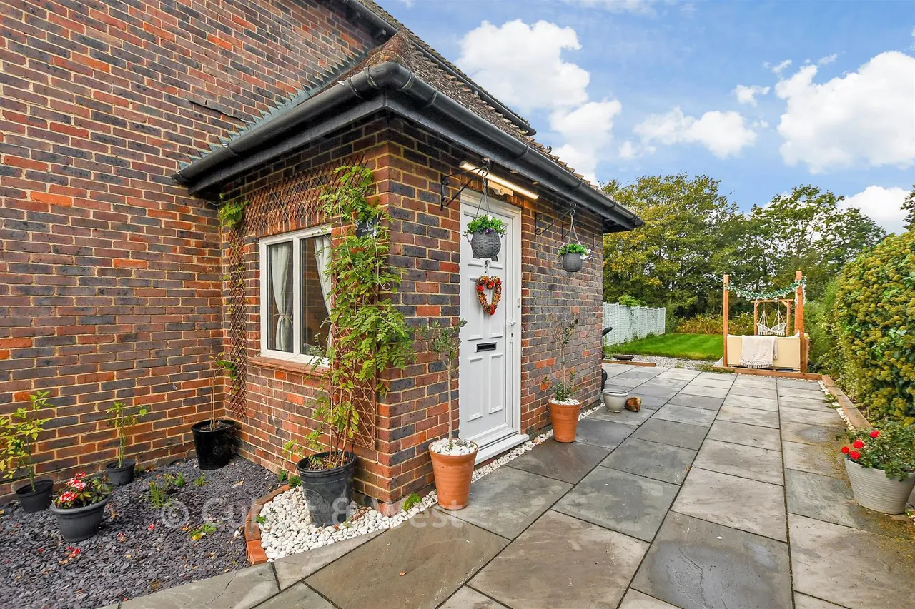 Glebe Road, Cranleigh, GU6, photo 12