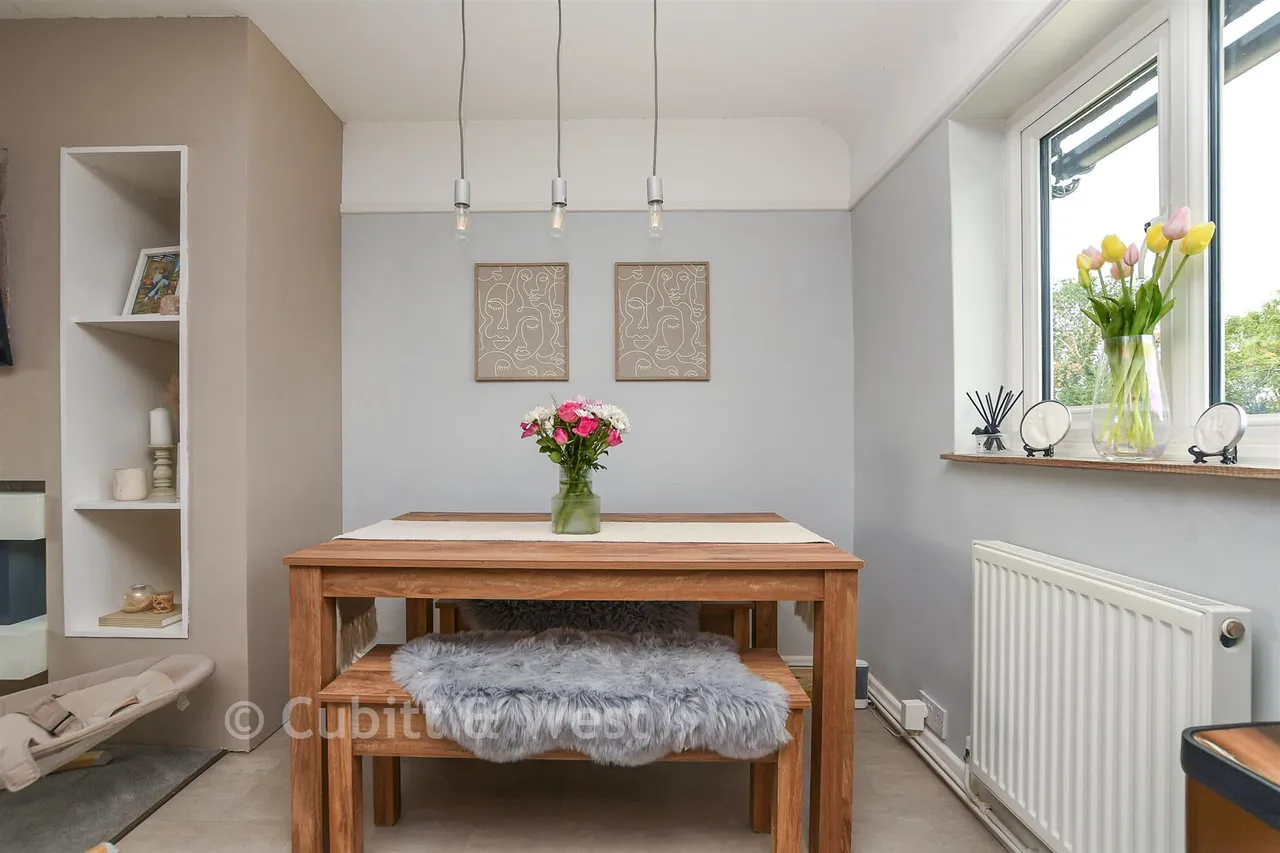 Glebe Road, Cranleigh, GU6, photo 3