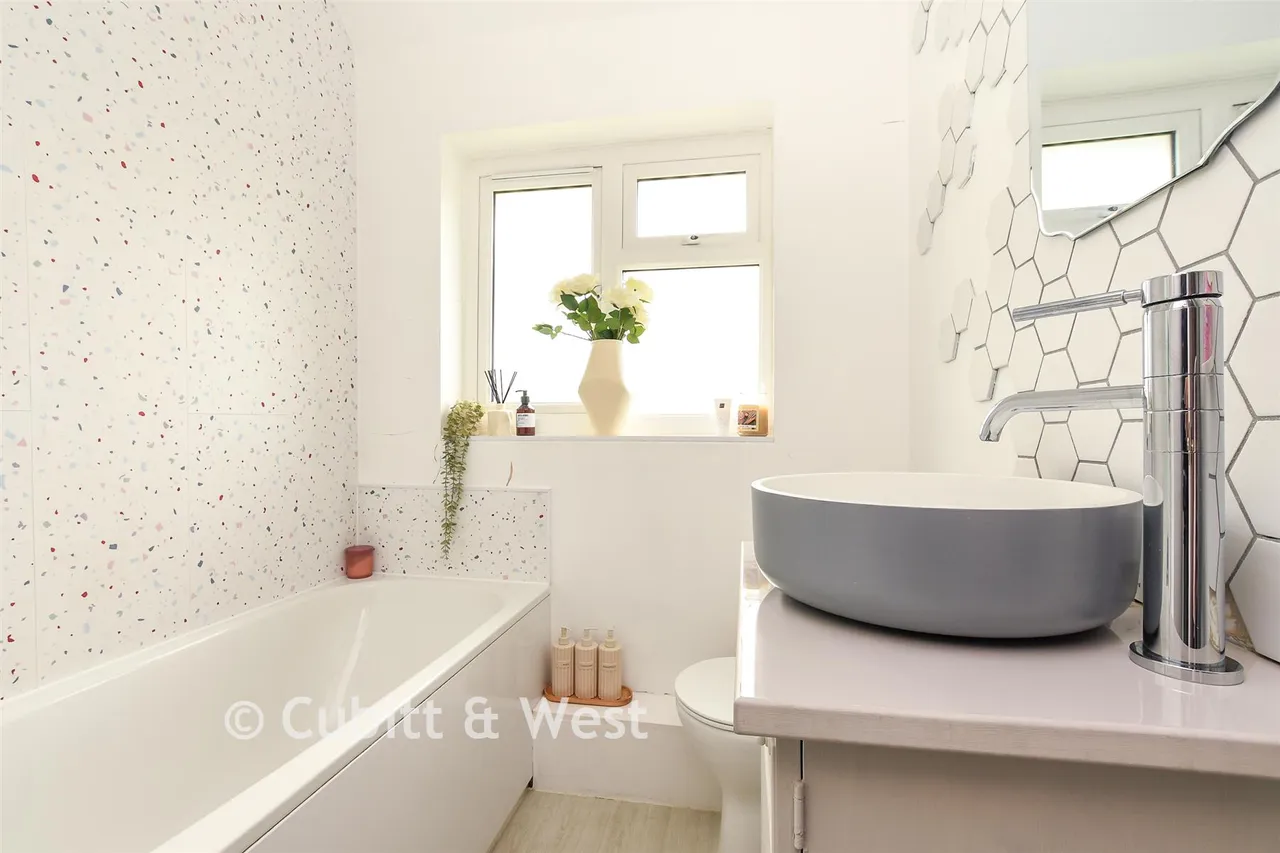 Glebe Road, Cranleigh, GU6, photo 10