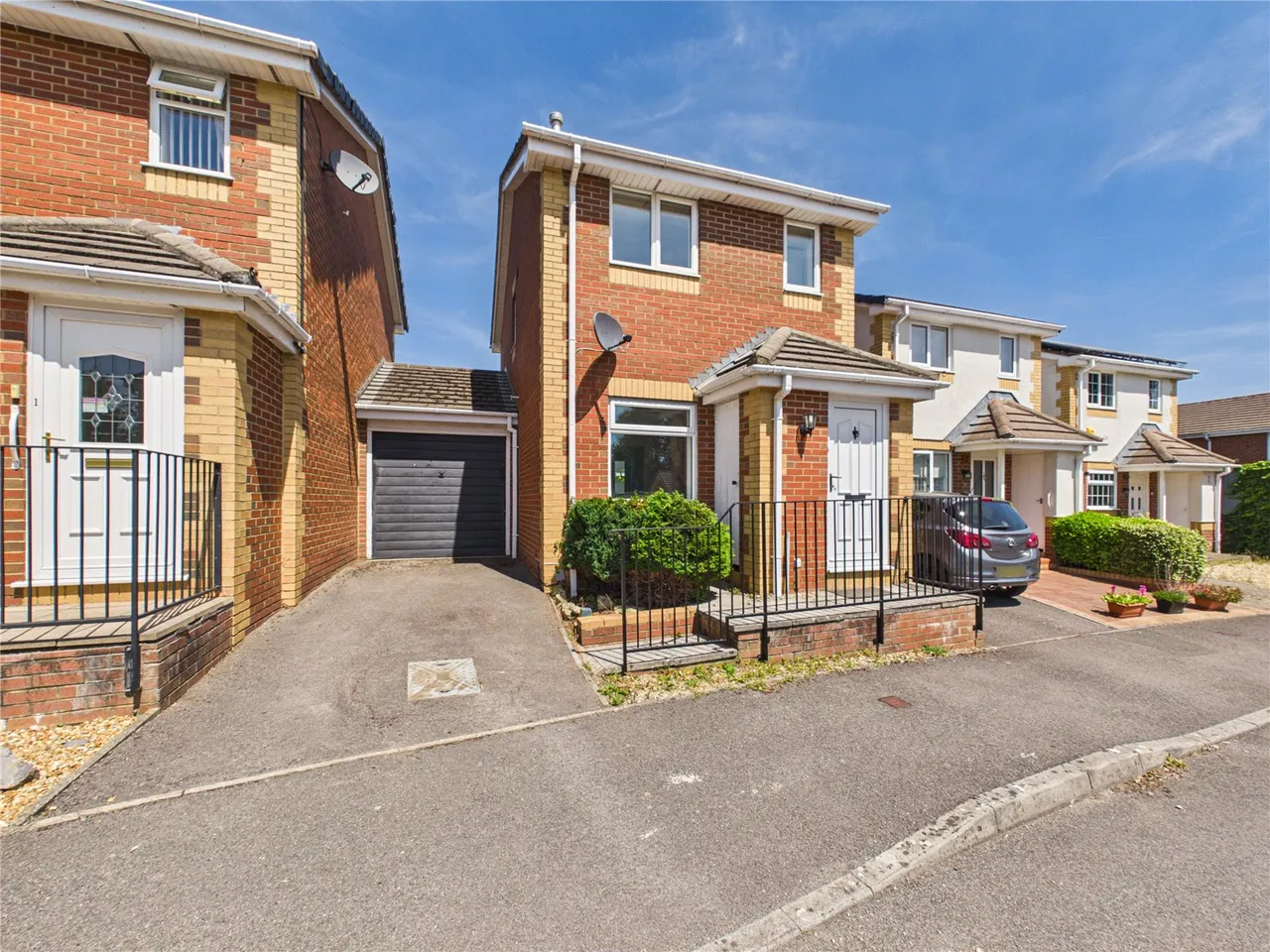 2 bed house for sale, Churchill Close, Barrs Court, BS30