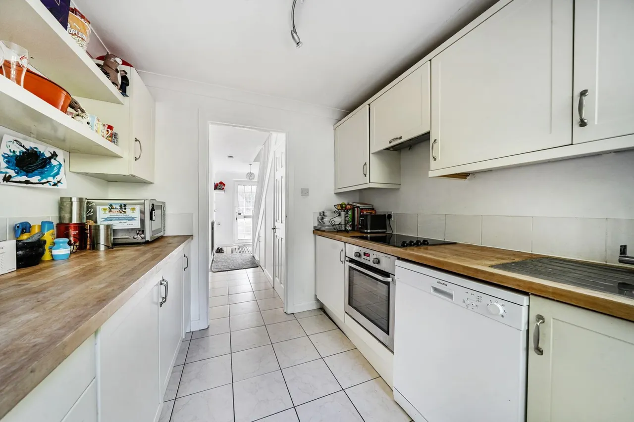 Lymington, SO41, photo 5