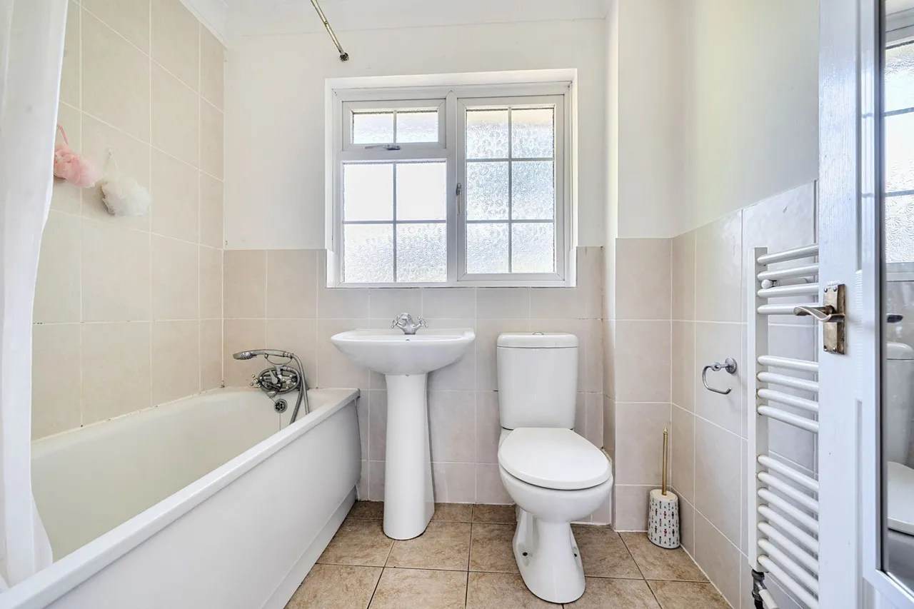 Lymington, SO41, photo 15