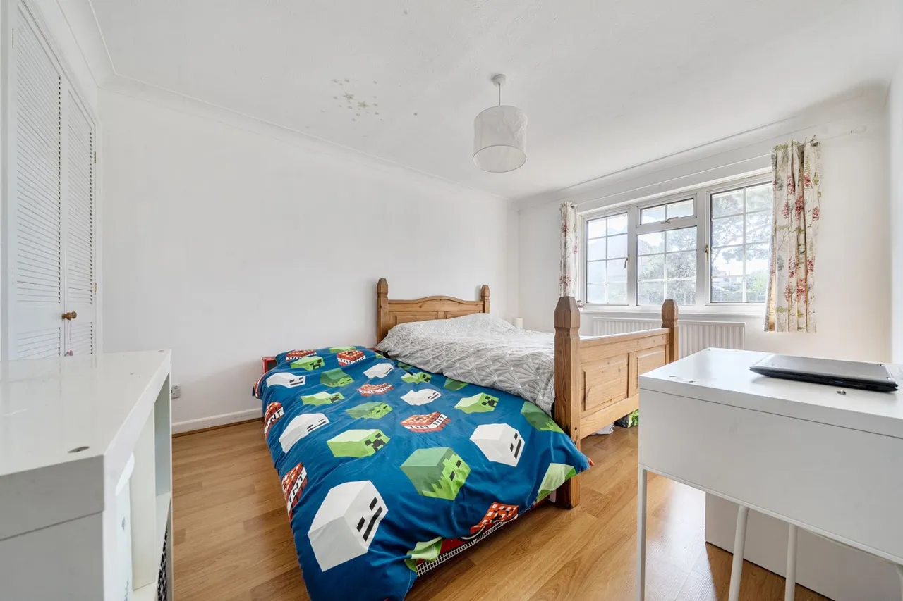 Lymington, SO41, photo 14