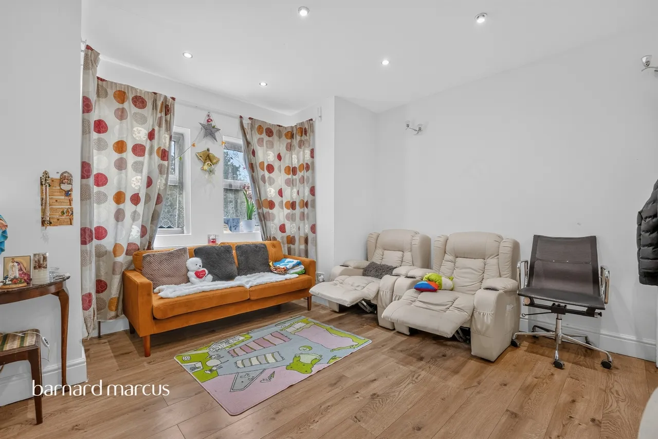 Grosvenor Gardens, Wallington, SM6, photo 4