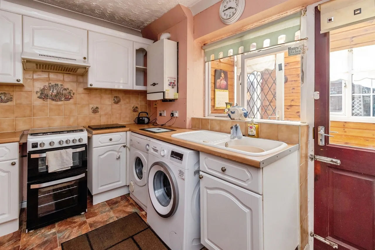 Manor Road, Wednesbury, WS10, photo 10