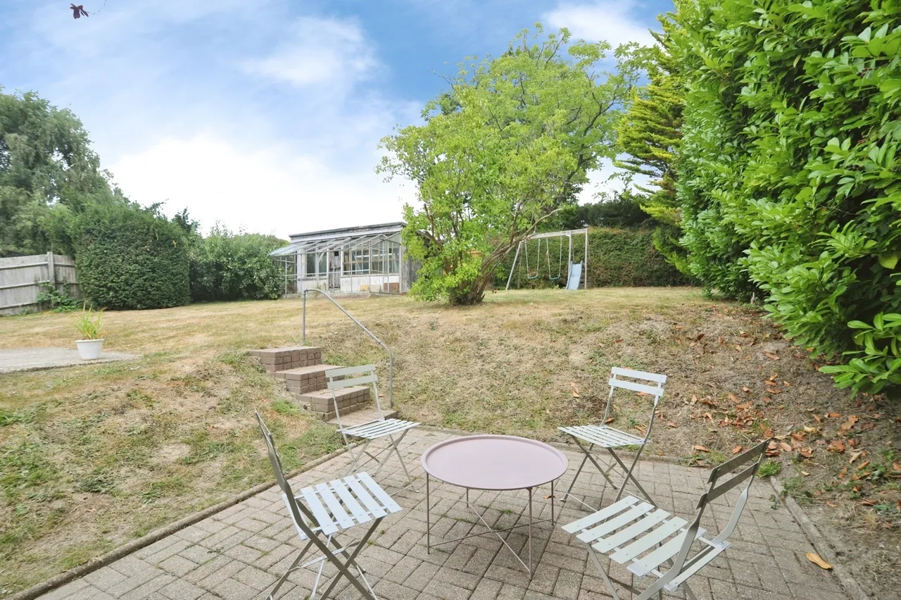 Staplecross, Robertsbridge, TN32, photo 12