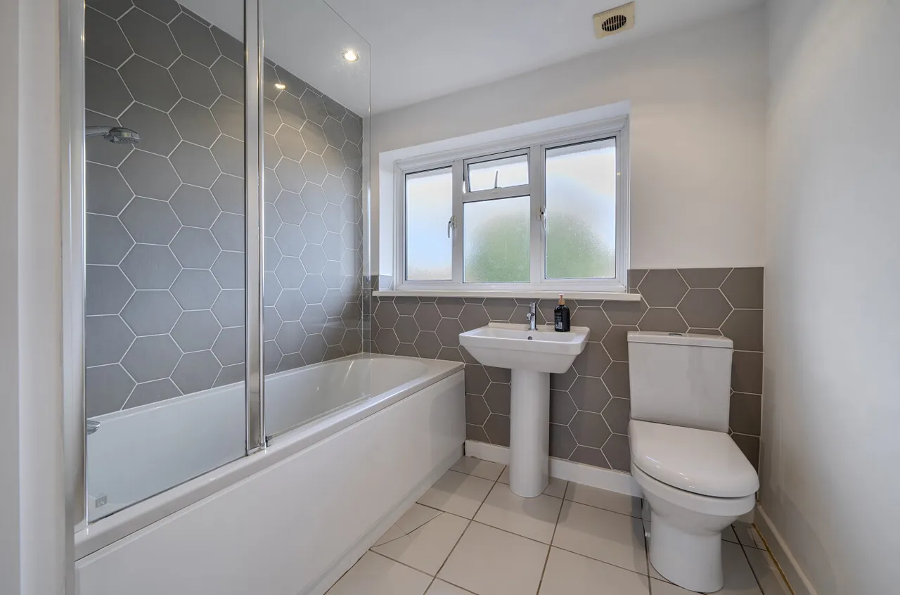 Greatfield Road, Winchester, SO22, photo 12