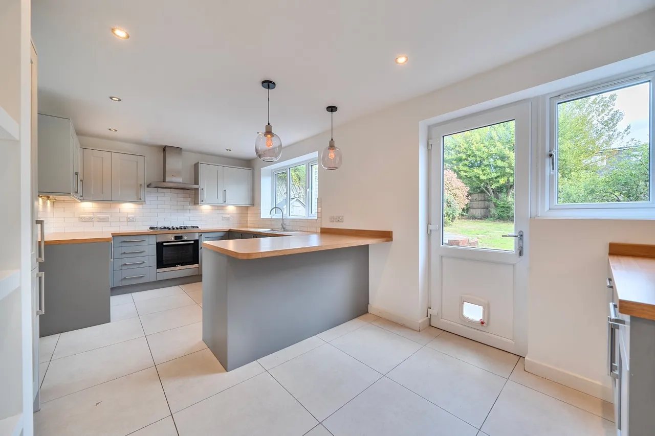 Greatfield Road, Winchester, SO22, photo 16