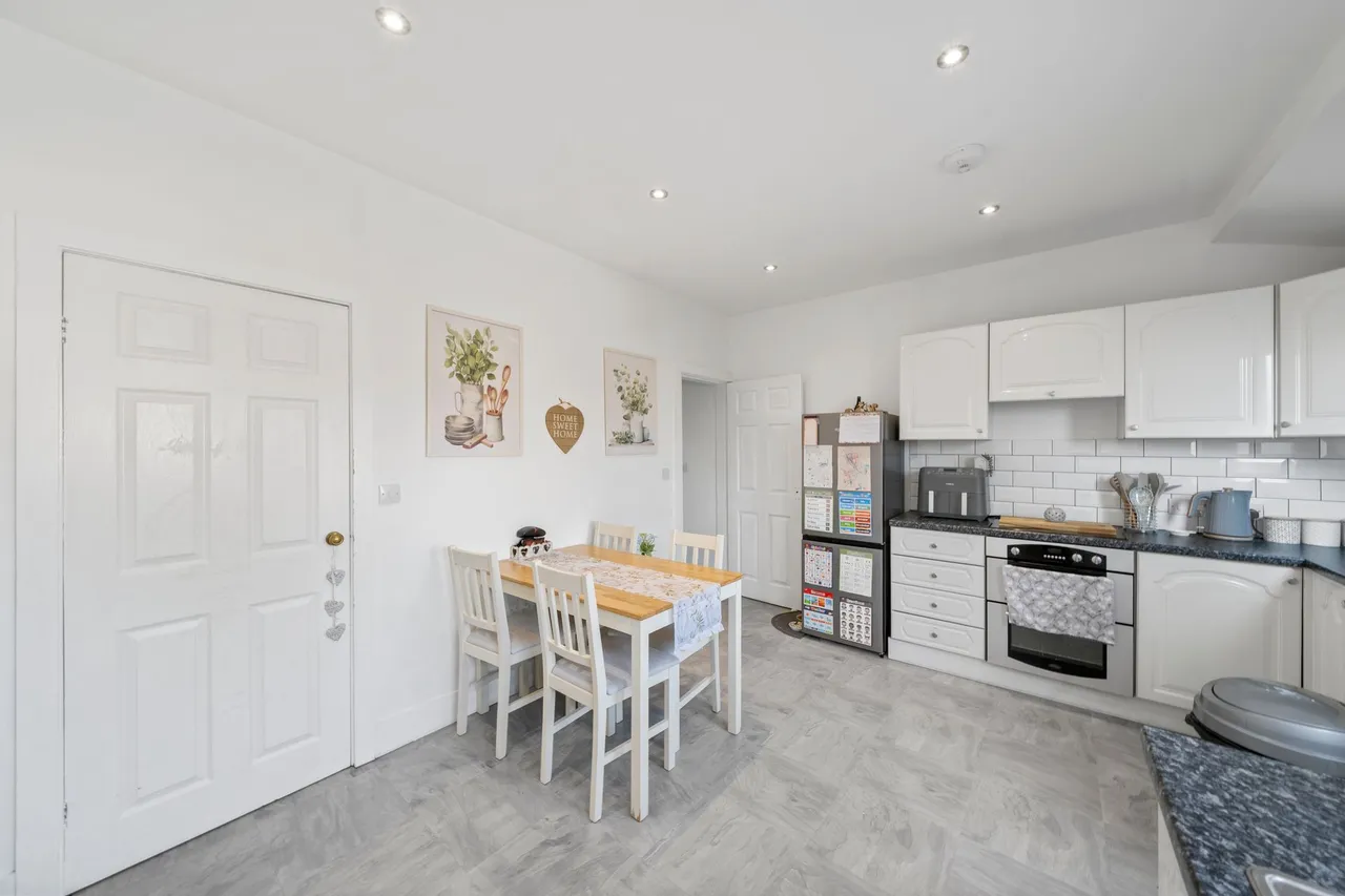 Low Bank Road, Ashton-In-Makerfield, Wigan, Wigan, WN4 9RZ, photo 3
