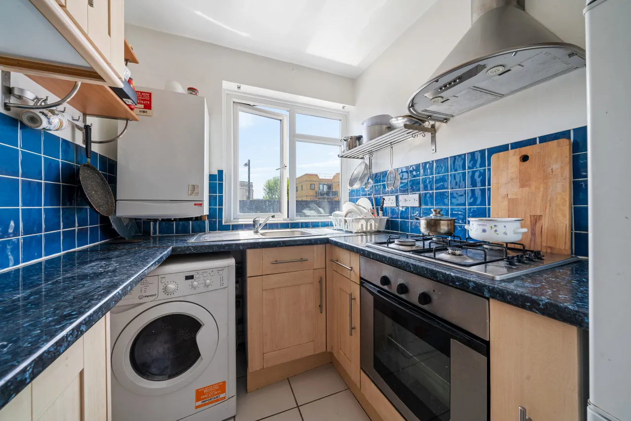 Shiraj Tower, 201 Commercial Road, London, E1, photo 8