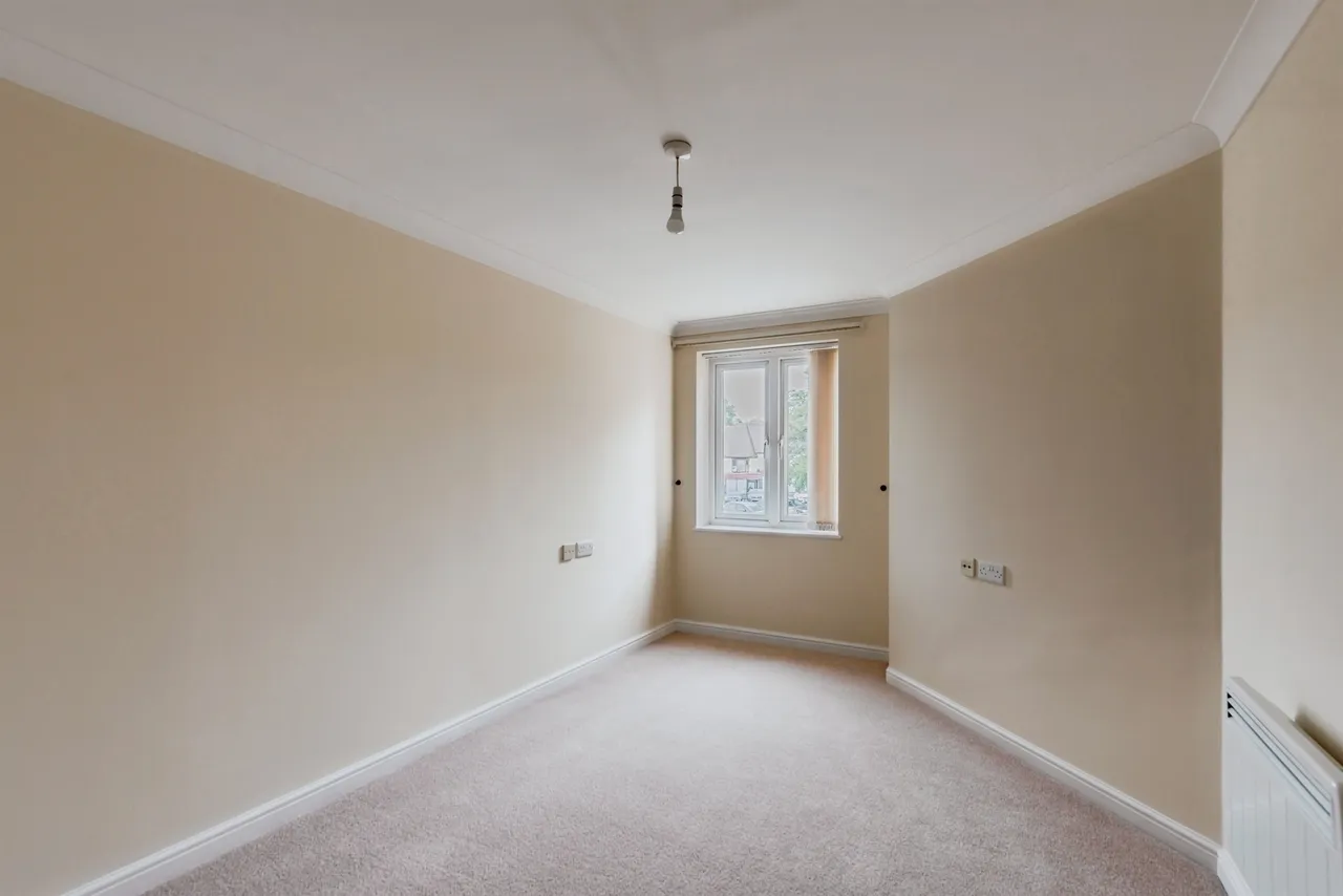 Linkfield Lane, Redhill, RH1, photo 7